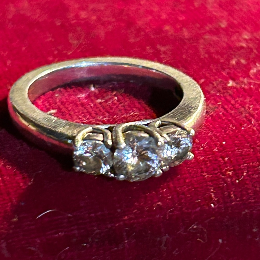 925 GSK three laboratory made diamonds 1.80 ct ring size 6 7.5